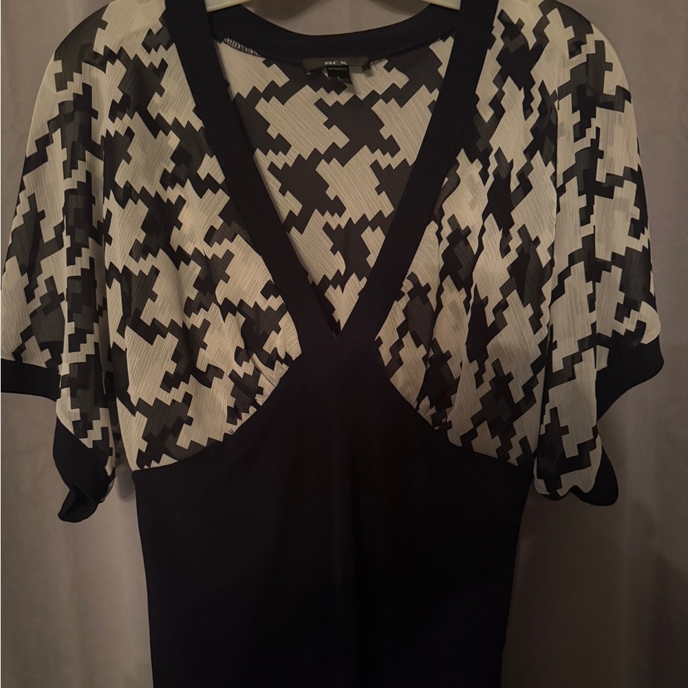 BCX Black and White Patterned Top